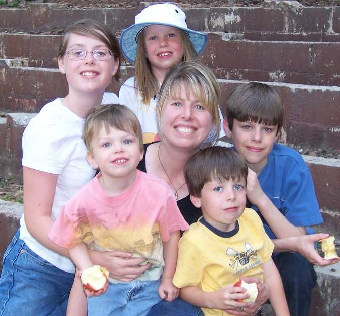 07 Summer  Jeannine and 5 youngest 